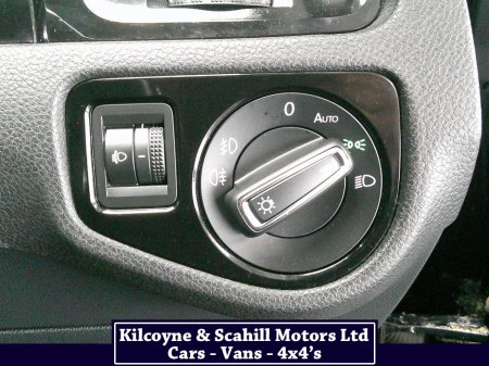 2017 Volkswagen Golf - thumbnail 24