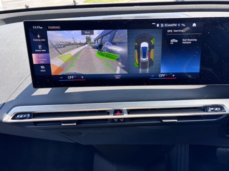 2023 BMW iX XDRIVE40 M SPORT EDITION // PANORAMIC ROOF €45,950 thumbnail