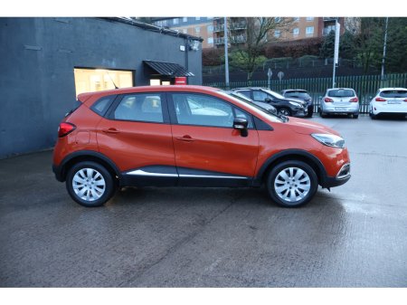 2017 Renault Captur LIFE Low Mileage New Timing Belt Exceptional Condition! €10,995 thumbnail