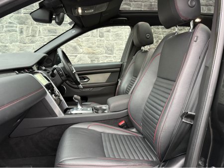 2022 Land Rover Discovery Sport P300E R-DYNAMIC SE €37,950 thumbnail