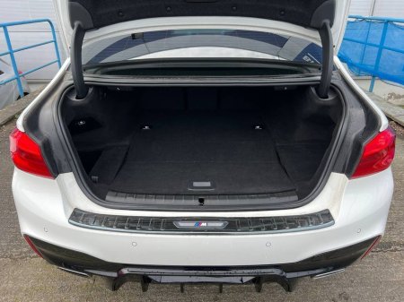 2018 BMW 5 Series - thumbnail 16