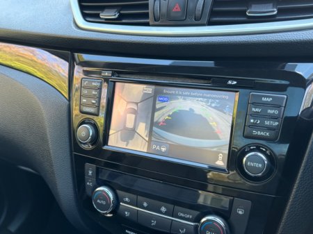 2015 Nissan Qashqai - thumbnail 14