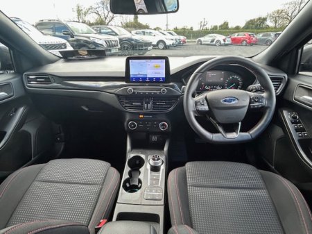 2021 Ford Focus - thumbnail 13