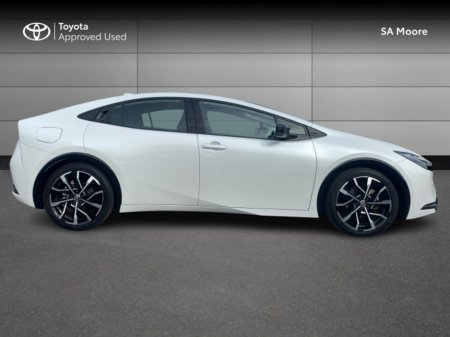 2025 Toyota Prius PLUG-IN HYBRID with LEATHER €38,250