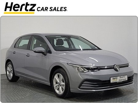 2024 Volkswagen Golf LIFE 110HP Petrol Manual €24,745