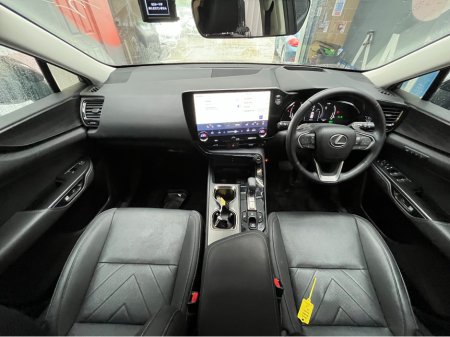 2023 Lexus NX 350h - thumbnail 18