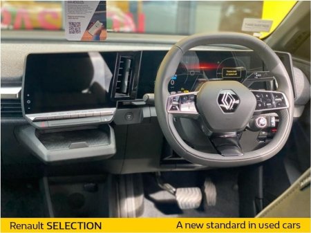 2023 Renault Megane - thumbnail 2