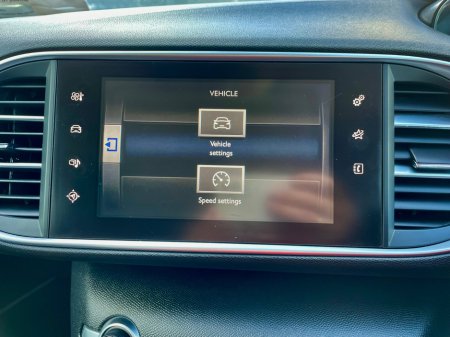 2017 Peugeot 308 - thumbnail 30