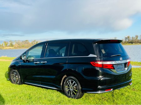 2017 Honda Odyssey 2.4 AUTOMATIC  HYBRID €21,950 thumbnail