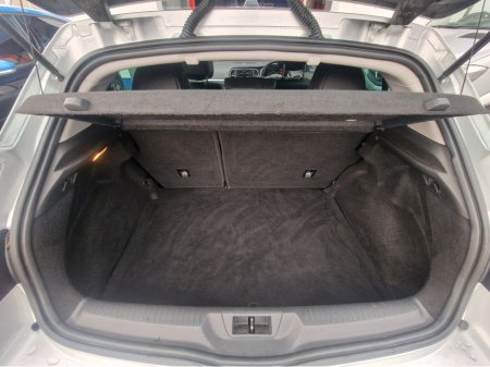 2016 Renault Megane - thumbnail 28