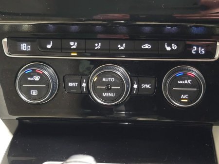 2017 Volkswagen Passat Highline 2.0 TDi Automatic Saloon €13,950 thumbnail