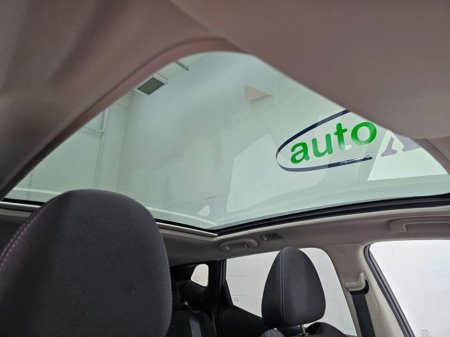 2017 Nissan Qashqai - thumbnail 32