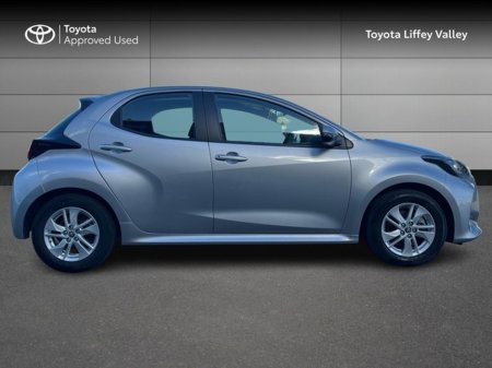 2023 Toyota Yaris - photo 3