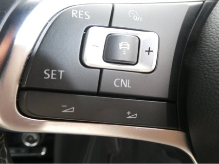 2015 Volkswagen Polo - thumbnail 24