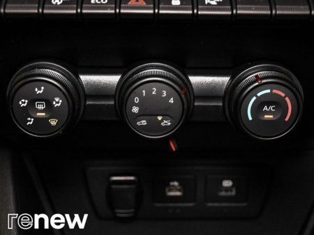 2022 Dacia Duster Comfort TCe 100 Bi-Fuel 4x2 €19,900 thumbnail