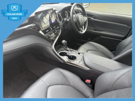 2023 Toyota Camry 2.5 6AA-AXVH70 HEV 4DR A €41,999 thumbnail