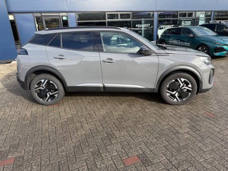 2025 Peugeot 2008 - thumbnail 3