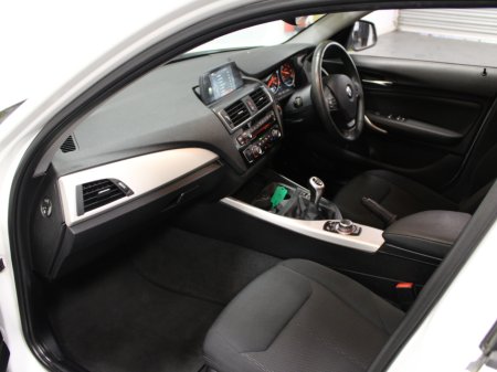 2016 BMW 1 Series - thumbnail 32