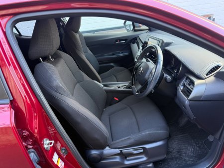 2019 Toyota C-HR - thumbnail 25