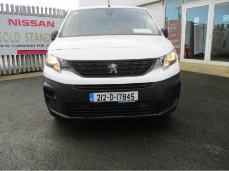 2021 Peugeot Partner 1.5 BLUE HDI 100 LONG BODY 6.2 €15,250 thumbnail