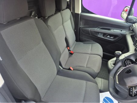 2024 Peugeot Partner - thumbnail 10