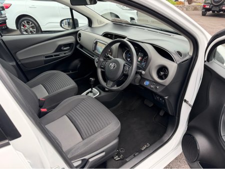 2017 Toyota Yaris Self charge Hybrid - Low Mileage - Fantastic Spec €14,750 thumbnail