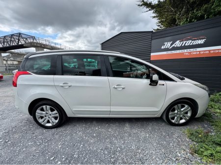 2013 Peugeot 5008 - thumbnail 7