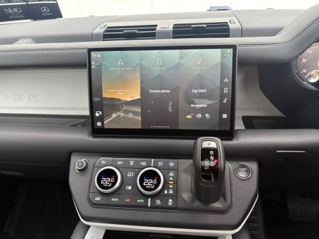 2025 Land Rover Defender - thumbnail 14