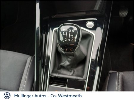 2024 Volkswagen Golf GOLF STYLE 1.5 TSI 150HP €33,950 thumbnail