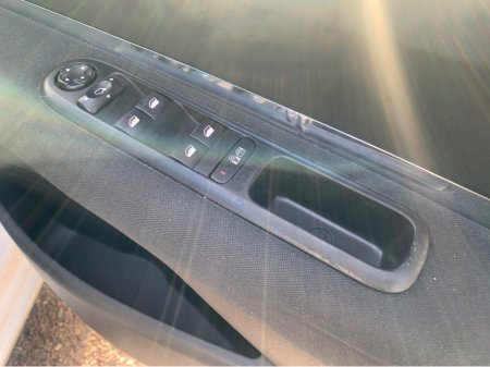 2015 Peugeot 5008 ACTIVE FAMILY 1.6 HDI 4DR €6,000 thumbnail