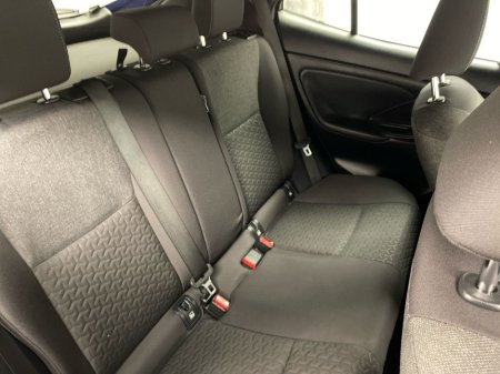 2023 Toyota Yaris - thumbnail 10