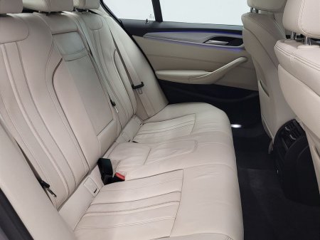 2022 BMW 5 Series - thumbnail 11