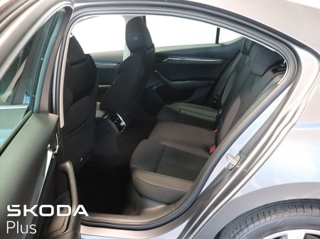 2023 Skoda Octavia - thumbnail 7