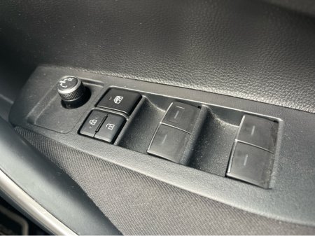 2022 Toyota Corolla - thumbnail 19