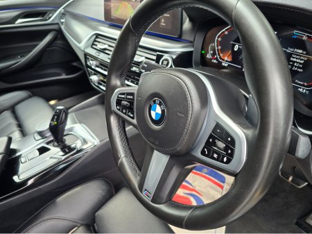 2021 BMW 5 Series - thumbnail 16