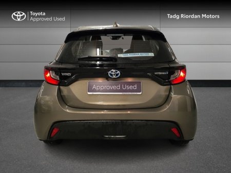 2022 Toyota Yaris HYBRID LUNA 4DR AUTO €23,950 thumbnail