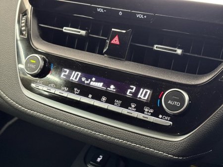 2025 Toyota Corolla - thumbnail 13