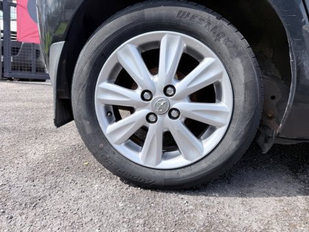 2009 Toyota Yaris - thumbnail 15