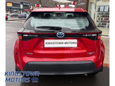 2022 Toyota Yaris - thumbnail 4