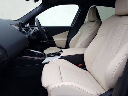 2026 BMW X3 xDrive30e M Sport thumbnail