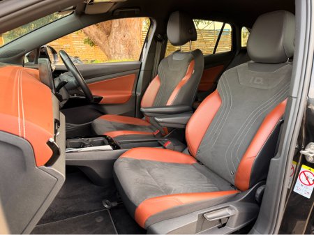 2022 Volkswagen ID.4 PRO 128 KW LIFE DX 77KWH 174BHP €22,750 thumbnail