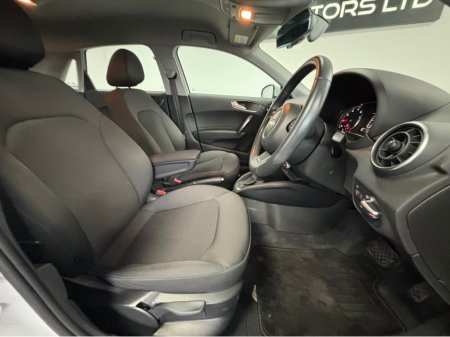 2013 Audi A1 - thumbnail 9