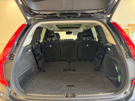2022 Volvo XC90 PHEV T8 (390hp) Inscription AWD €57,950 thumbnail