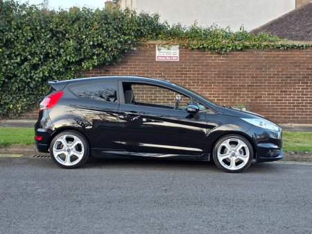 2014 Ford Fiesta - thumbnail 6