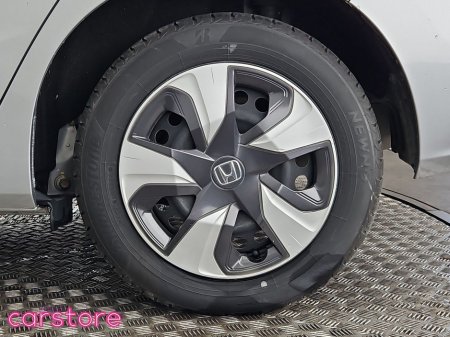 2019 Honda Fit 1.5 FIT HYBRID 5DR AUTO €14,480 thumbnail