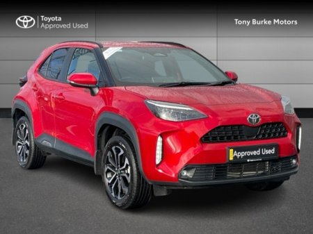 2025 Toyota Yaris Cross - Save EUR 3,500 - LunaSport Monotone - 1.5 Hybrid - Automatic - EUR 180 Tax // Remote Central Locking // Front Electric Windows // Rear Electric Windows // Electric Mirrors // Apple Carplay €33,890