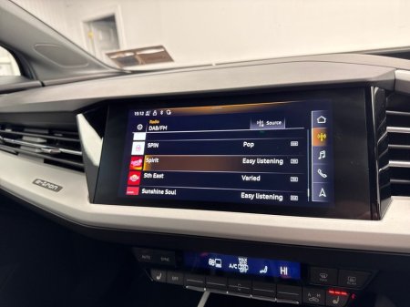 2024 Audi Q4 e-tron - thumbnail 18