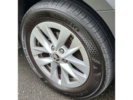 2023 Skoda Fabia *AMBITIO* 1.0 MPi 65HP 5dr - 232 - 1 OWNER IRISH CAR thumbnail