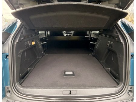 2022 Peugeot 3008 - thumbnail 8