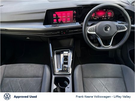 2023 Volkswagen Golf - photo 2